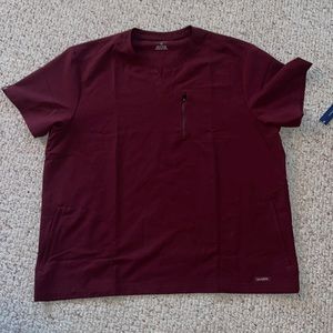 Men’s scrub top